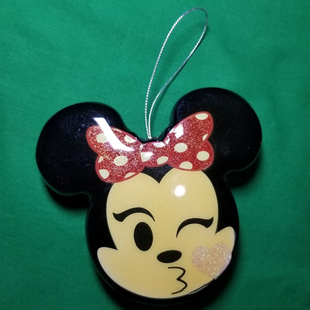 DISNEY CALIFORNIA Emoji Blitz Exclusive MINNIE MOUSE Christmas Ornament DCA